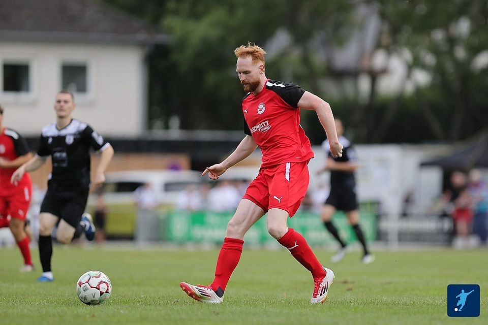 Hier noch im Trikot von RW Walldorf, künftig im Dress des FC Eddersheim aktiv: Nils Fischer. 