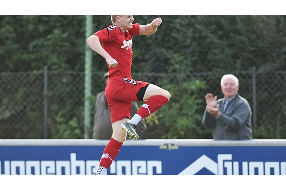 Hankofens Philipp Hilmer markierte mit seinem Treffer zum 2:0 die Vorentscheidung gegen den FC Ismaning. F: Hofer
