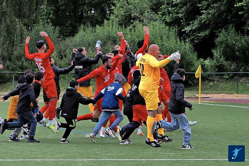 Hedefspor Hattingen kehrt nach sieben Jahren in die Bezirksliga zurück. Hedefspor Hattingen kehrt nach sieben Jahren in die Bezirksliga zurück.