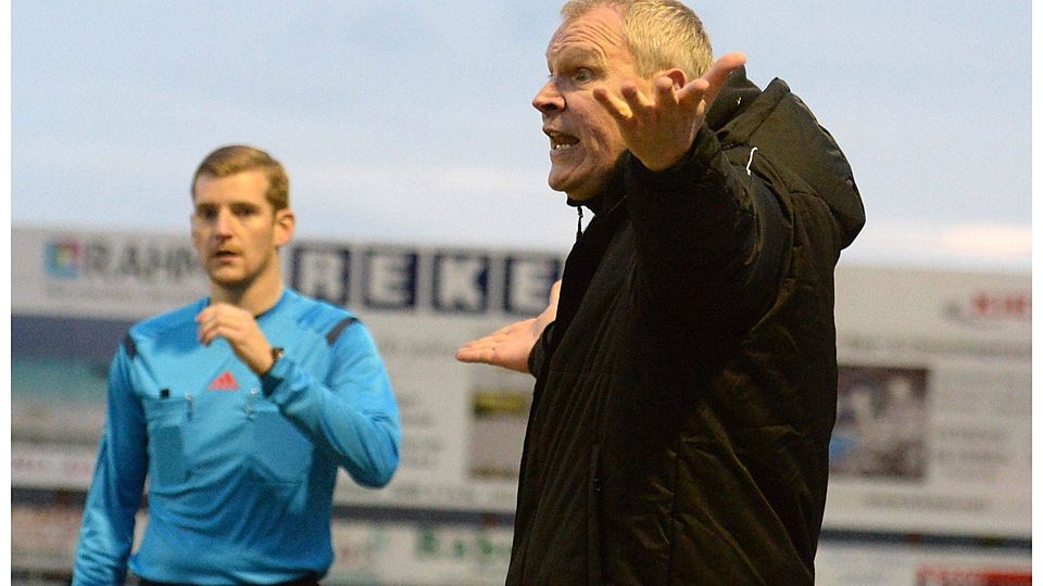 Für Emotionen bleibt Christoph Starke während des Spiels noch genug Zeit und Raum. Vor dem Derby gegen seinen ehemaligen Verein, den FC Eintracht Bamberg, gibt sich der Altstädter Trainer äußerst gelassen.F: Mularczyk