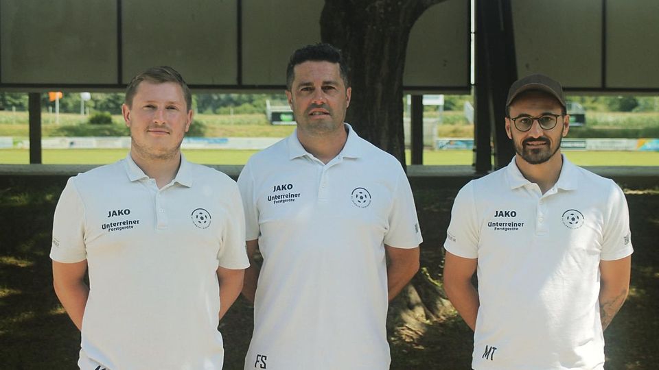 Osman Akkan (Mitte) mit Max Gottschaller (li.) und Marcel Taboga