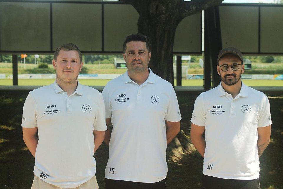 Osman Akkan (Mitte) mit Max Gottschaller (li.) und Marcel Taboga Osman Akkan (Mitte) mit Max Gottschaller (li.) und Marcel Taboga