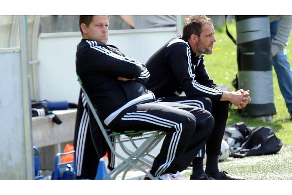 Freut sich nach anstrengenden Wochen auf den Urlaub: BCF-Trainer Marco Stier (li.) F: Rabuser