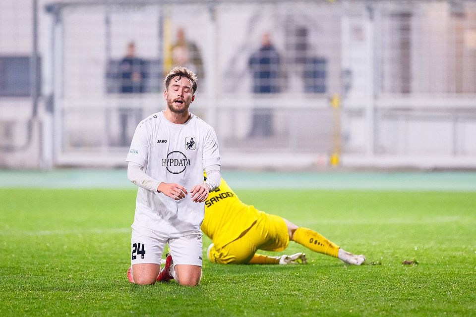 Die Spieler des TSV Schwaben Augsburg sind derzeit nicht zu beneiden. Über dem Team schwebt das Damoklesschwert Punktabzug.
