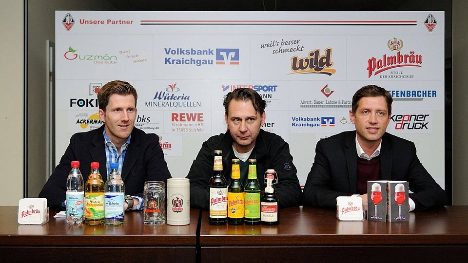 2. Vors. Stefan Wild, Michael Streichsbiwer und 1. Vors. Steffen Häffner bei der Pressekonferenz.      Foto: Lörz