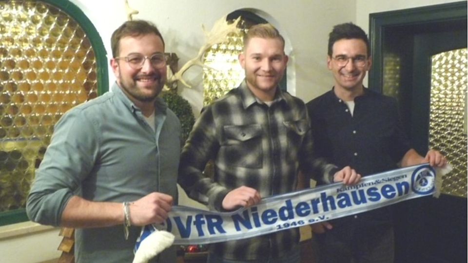 Von links nach rechts: Vorstand Spielbetrieb beim VfR Stephan Metzner, Trainer André Vogel und Vorstand Verwaltung Andi Holzer