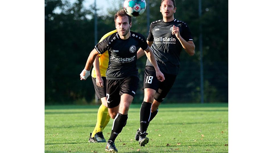 Ohne Chance waren die Fußballer des TSV Günterfürst um Steffen Weber (links) und Tobias Hastert im Kreisoberliga-Topspiel beim SV Groß-Bieberau.	