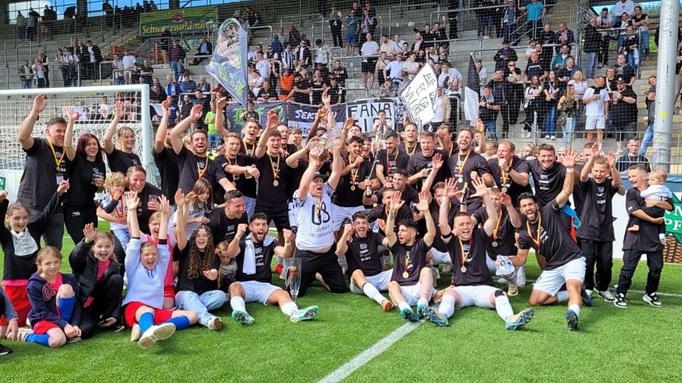 Vor zwei Jahren bejubelte der FC 08 Villingen seinen Sieg im Pokalfinale gegen den SC Lahr.