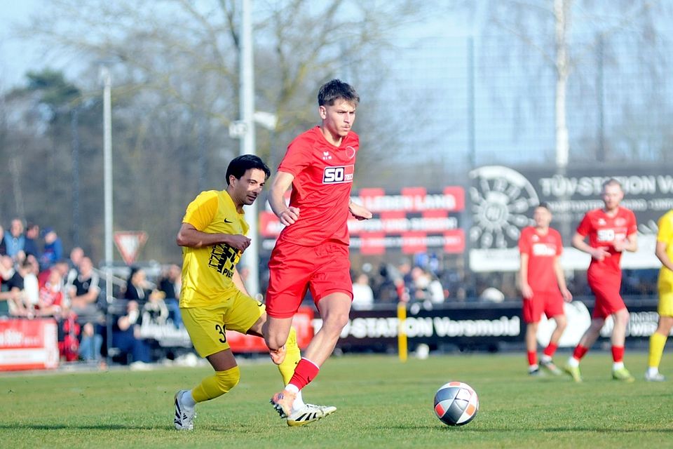 Mustafa Dogan (l.) und der FSC Rheda verlieren in Peckeloh.