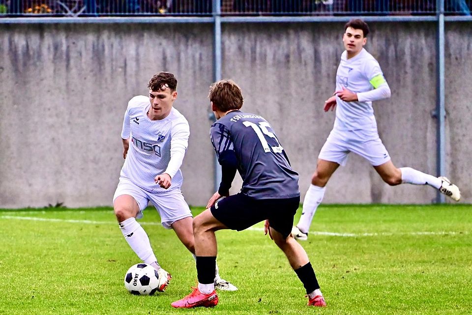 Der nächste Karriere-Schritt: Leon Bucher (l.) wechselt vom FC Ismaning zu Regionalligist SpVgg Bayreuth.