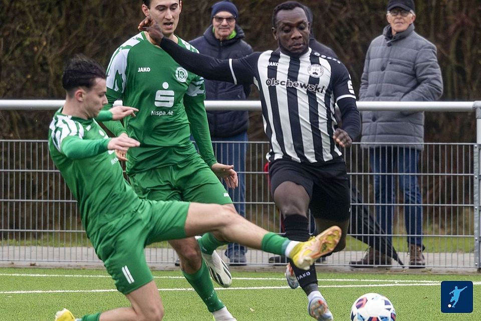 Bottrop verliert gegen Wesel. Bottrop verliert gegen Wesel.