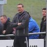 Hohenaus Trainer Klaus Eder (Bildmitte) zeigte sich nach der Niederlage in Neßlbach sehr enttäuscht F: Grübl