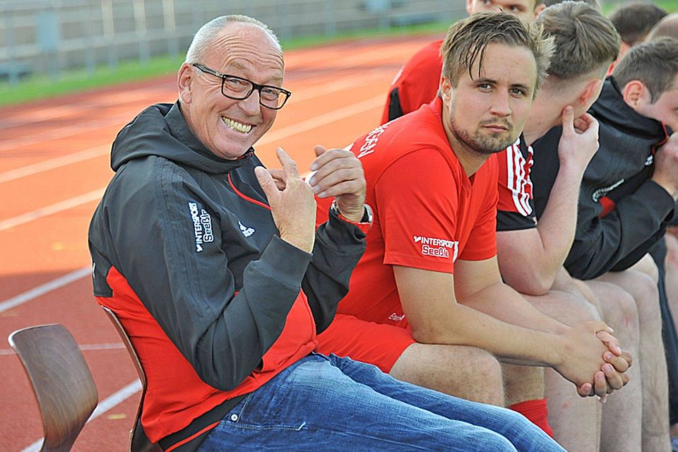 Wertingens Sportleiter Fritz Bühringer (links) ist zuversichtlich, dass seine Mannschaft mit dem Abstieg nichts zu tun hat.