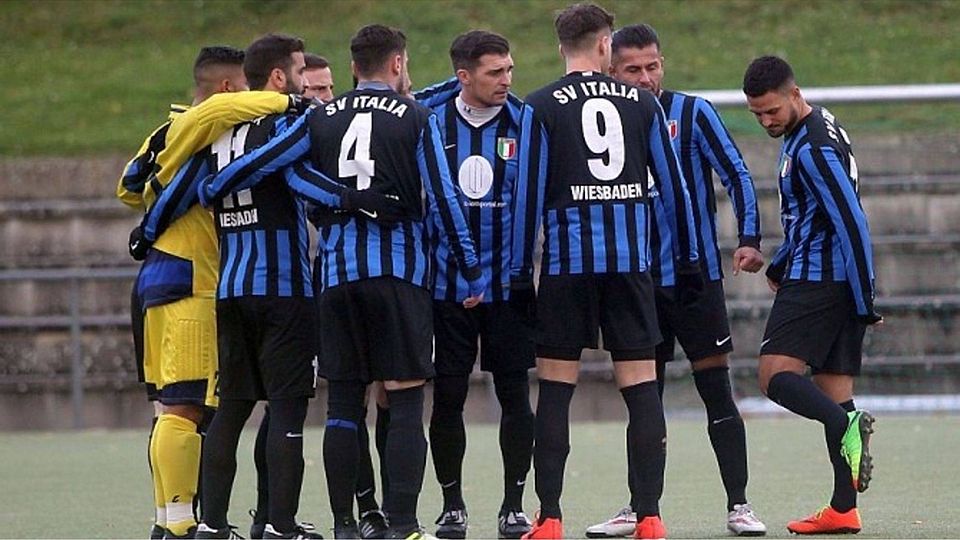 „In der Offensive passt es sehr gut, im Defensivbereich gibt es aber noch Verbesserungsbedarf“, sagt Coach Achim Euler. F: Parker