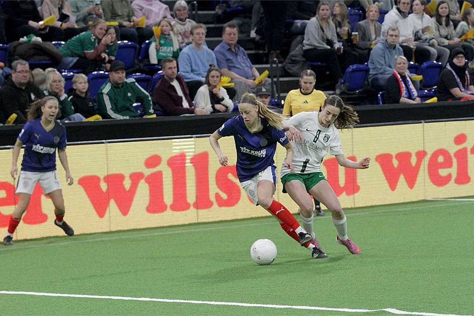 Luiza Zimmermann (Holstein Kiel) gegen den Eichholzer SV.