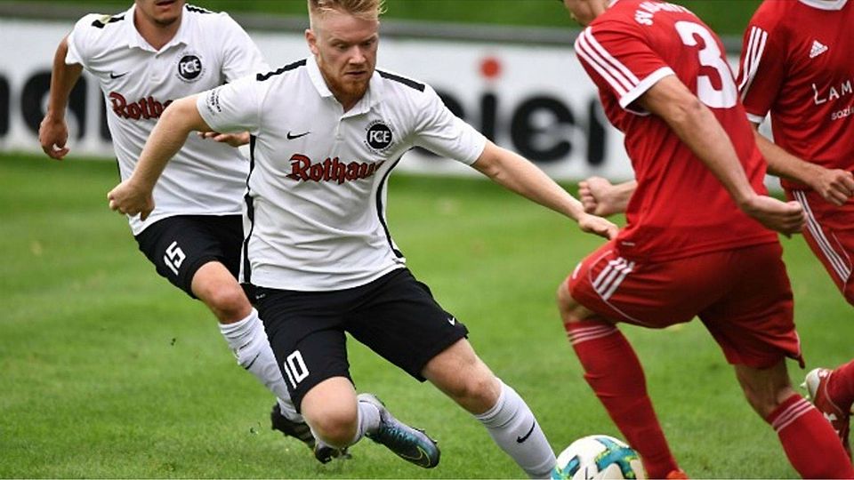 Wechselt vom FC Emmendingen zum Bahlinger SC: Sebastian Schmidt (weißes Trikot, Nr. 10) | Foto: Achim Keller