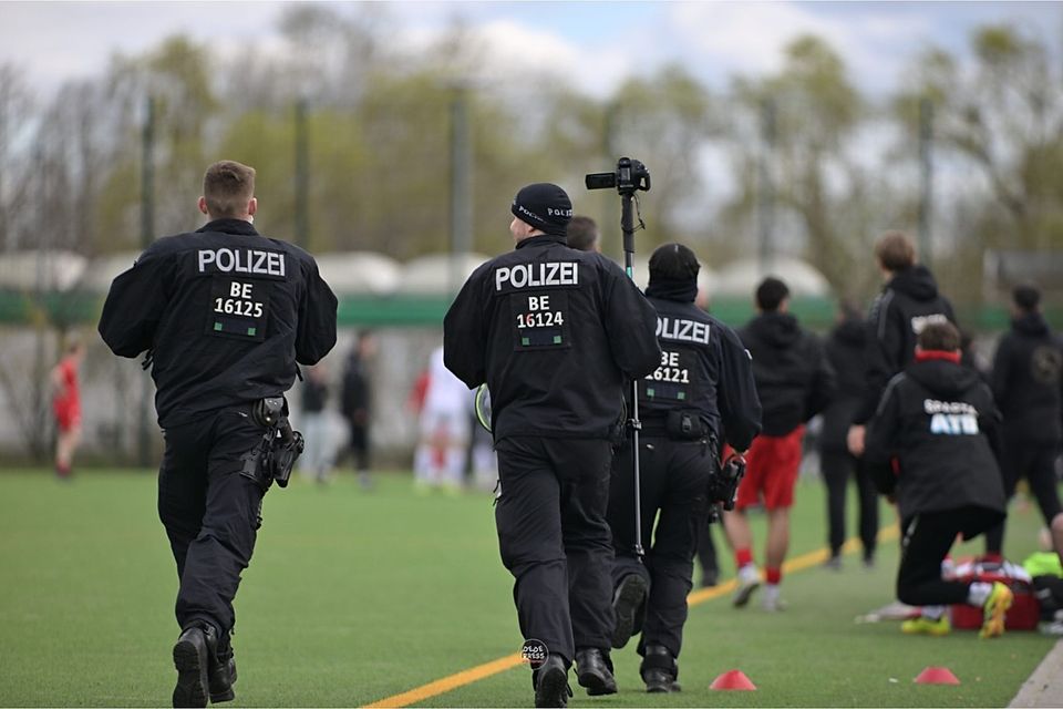 Polizeieinsatz im Pokalhalbfinale