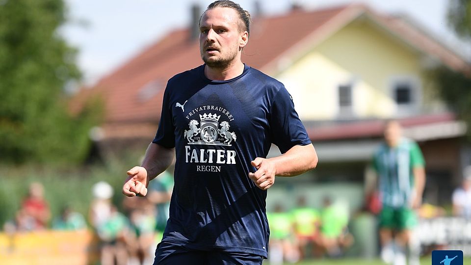 Das vorentscheidende 2:0 des TSV Regen gegen die DJK Vornbach, erzielt von Patrick Rott, sorgt für gehörigen Diskussionsstoff 