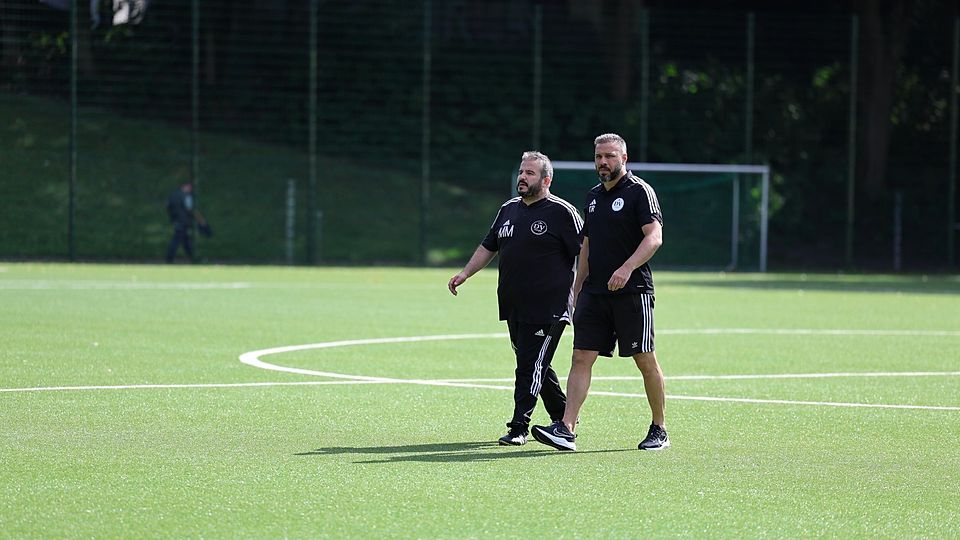 Engin Kizilarslan (re.) nimmt seine Spieler nach der nächsten Niederlage in die Verantwortung. 