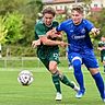  Torschützen unter sich: Filipp Schlegel (TuS Efringen-Kirchen, rechts) im Duell mit Timo Adelmann (FC Hausen) | Foto: Thomas Heß