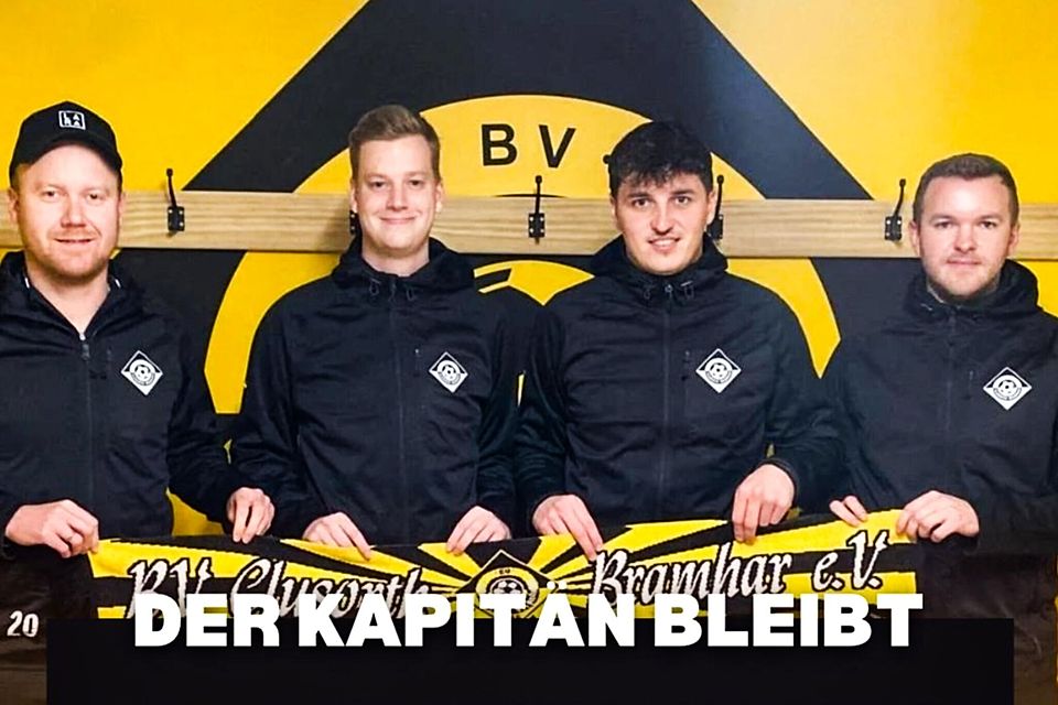 v.l.: Co-Trainer Thomas Langguth, Obmann Lucas Klus, Jakob Tholen & Coach Marius Frerich