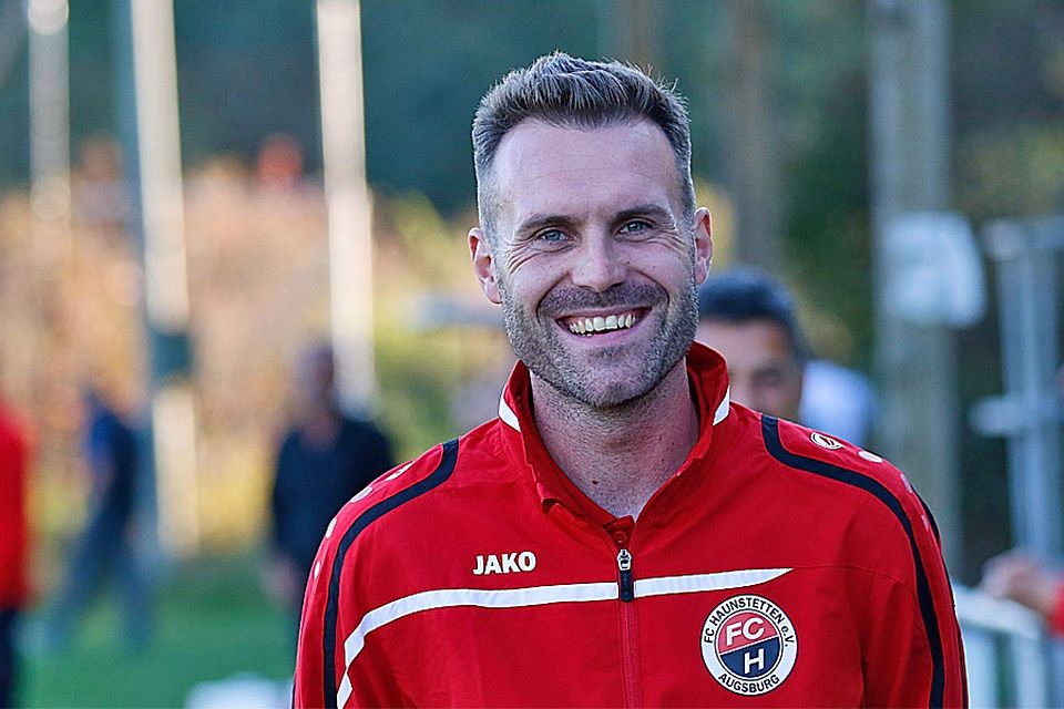 Trainer Florian Egger hat auch in der neuen Saison beim FC Haunstetten das Sagen.