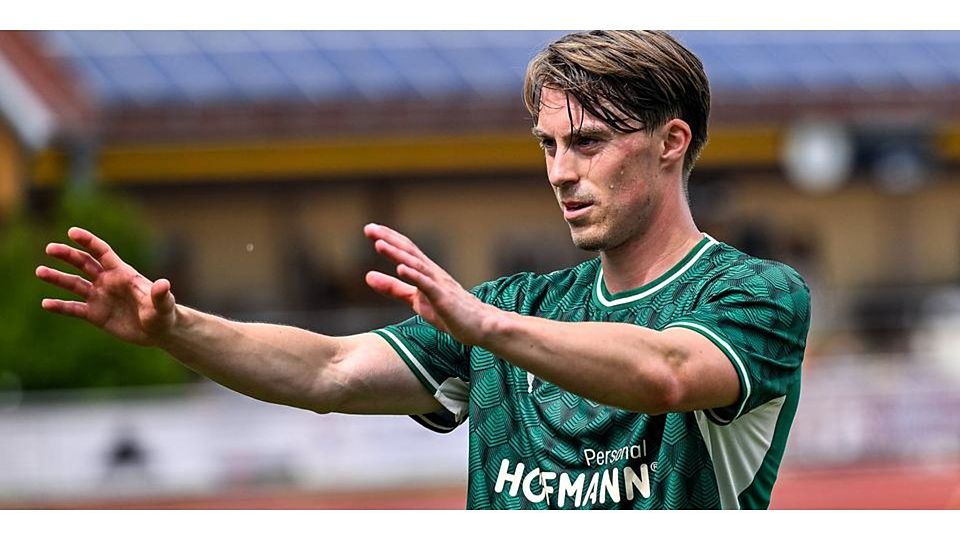 Fühlt sich beim Fußball-Zweitligisten Greuther Fürth sehr wohl: der gebürtige Mittelhesse Gian-Luca Itter. © IMAGO/Nordphoto