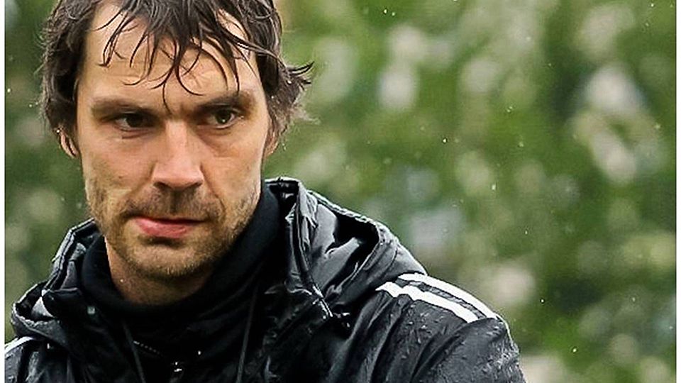 Typische Geste des neuen Rotation-Trainers Stefan Zock.