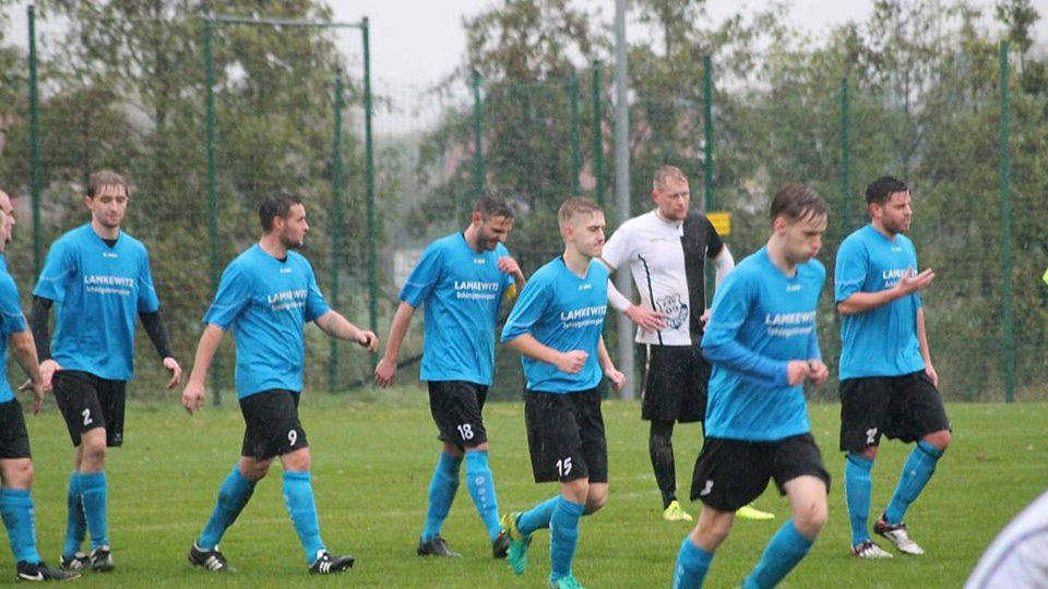 F: Hirsch Radefeld beim Sieg gegen Beilrode - sie sind auch in Laußig Favorit.