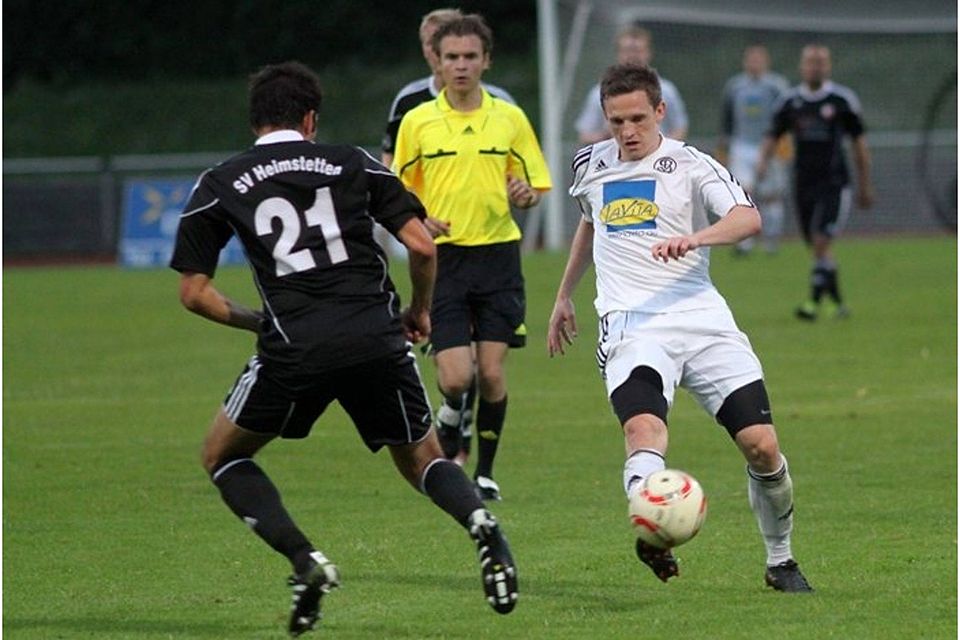 In der Quali behauptete sich die SVL mit Benedikt Neumeier (am Ball) gegen den Bayernligisten SV Heimstetten