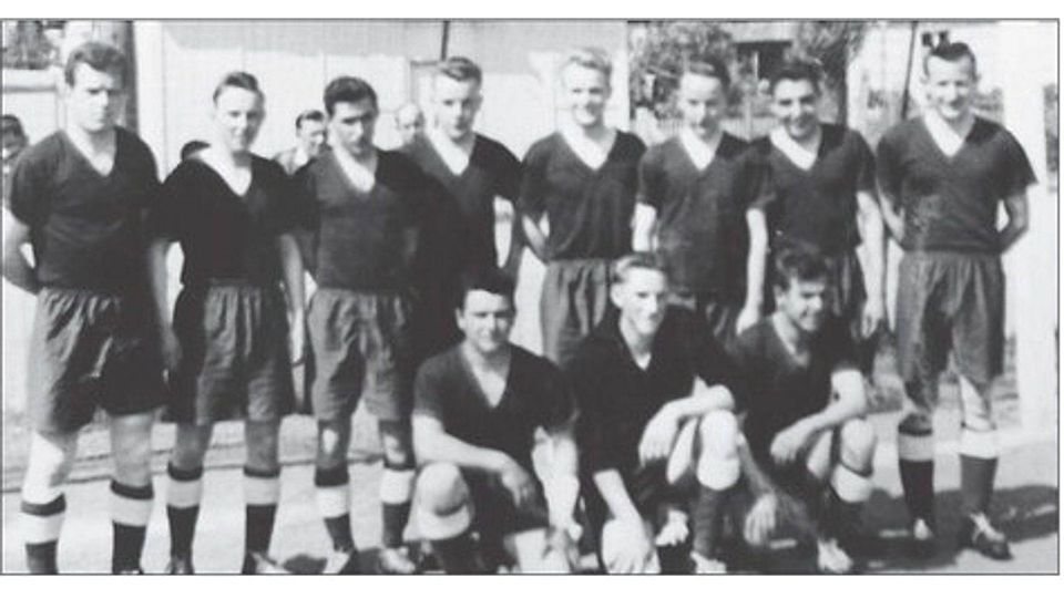 Die Mannschaft des FSV Windsheim 1958: Peter Lutz, Klaus Weiß, Helmut Mögel, Josef Hammer II., Heinz Reidelshöfer, Anton Ham­mer I., Roland Gerstenmeier, Siegfried Ponader, Hermann Veeh, Manfred Schwe
