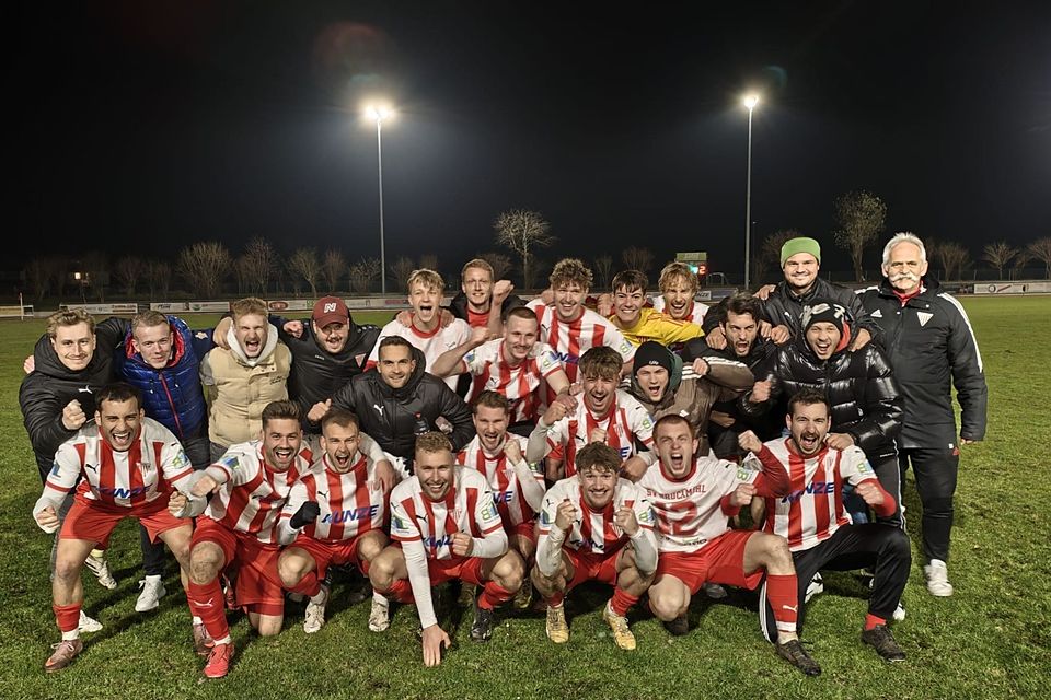 Einstandsieg beim Debütspiel des neuen Heimtrikots. Einstandsieg beim Debütspiel des neuen Heimtrikots.