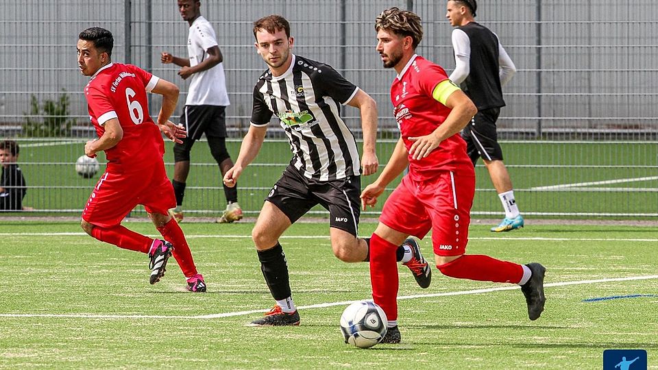 Besmir Simnica (r.) wechselt zum 1. FC Niederkassel
