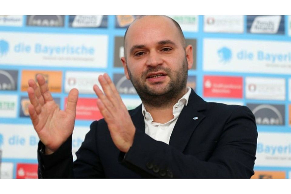 „1860 ist der Verein meiner Kindheit“: Der Urmünchner Scharold war 14 Jahre alt und mit Hund Brutto Gassi, als die Löwen ’94 in Meppen in die 1. Liga aufstiegen. SAMPICS