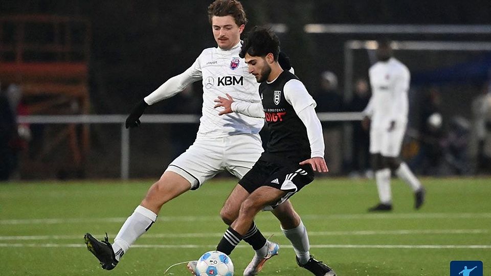 Danny Simmo (re.) wechselt zur kommenden Saison vom SSV Merten zum SSV Bornheim.