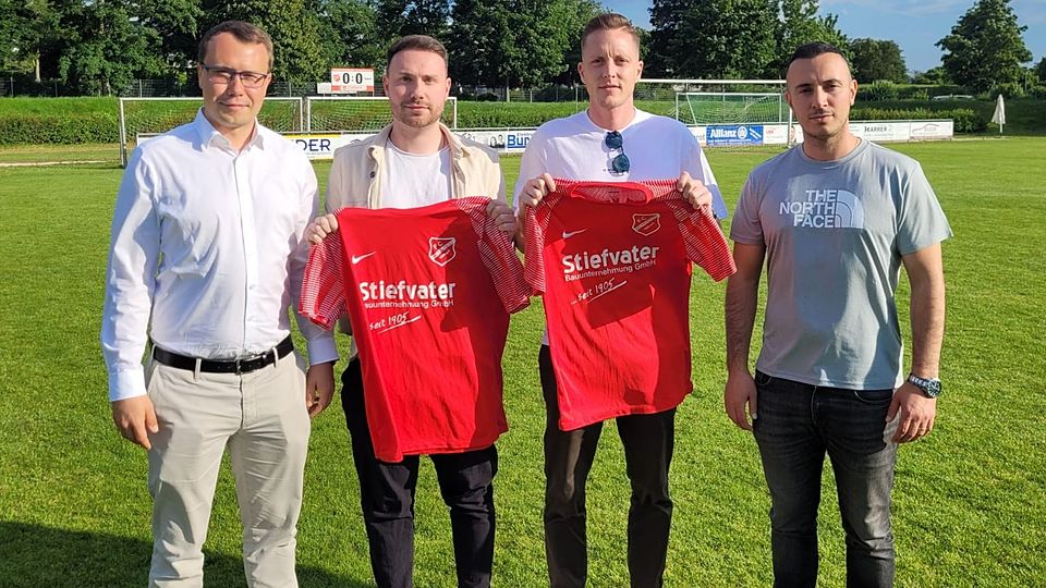 Marcel Buuck (Vorstand Sport), Benjamin Zirwen, Eric Metz, Oltian Alihoxha (Sportlicher Leiter) Nicht auf dem Bild Marc Sandmann.