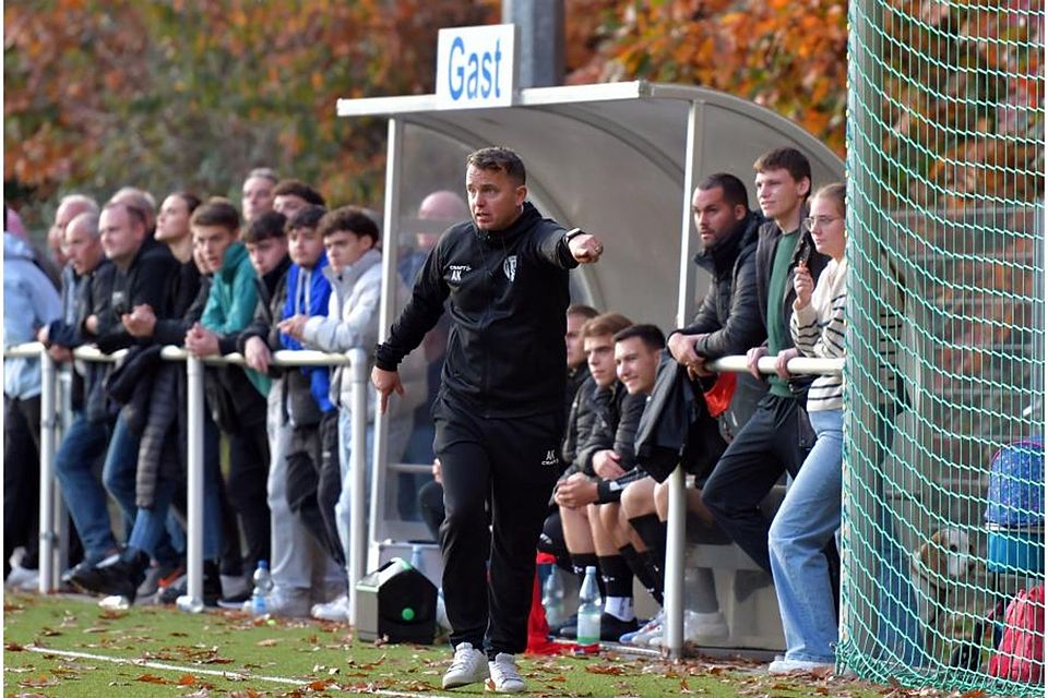 Andreas Keinz, Trainer des Kreisoberligisten SSG Einhausen, hat Respekt vor dem nächsten Gegner, Aufsteiger FC Starkenburgia Heppenheim. (Archiv) Foto: Dagmar Jährling Andreas Keinz, Trainer des Kreisoberligisten SSG Einhausen, hat Respekt vor dem nächsten Gegner, Aufsteiger FC Starkenburgia Heppenheim. (Archiv) Foto: Dagmar Jährling