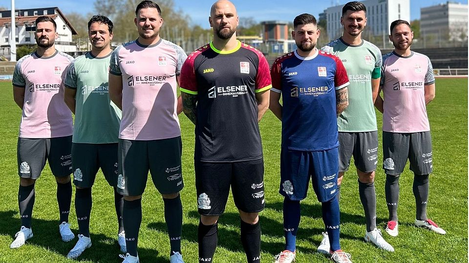 In diesen Trikots werden die Teams beim Legendencup auflaufen.