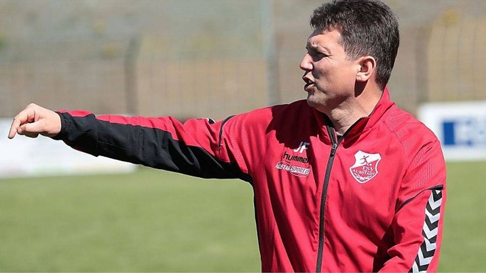 Aubstadts Trainer Josef Francic will mit seiner Mannschaft unbedingt in die Regionalliga. F: Wiedel