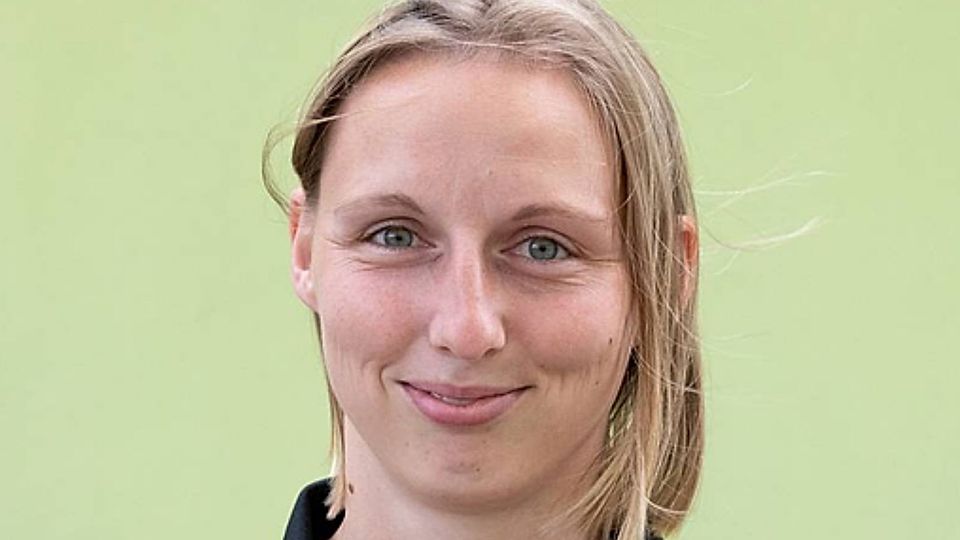 Mischt wieder beim SV Budberg in der Frauen-Regionalliga mit: Alice Hellfeier.