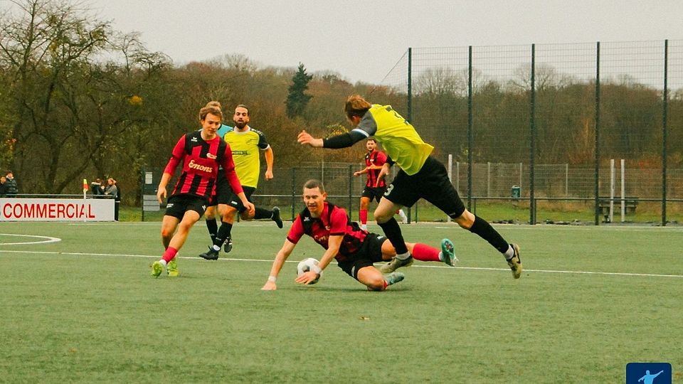 Mit einem Sieg bei Bergfried Leverkusen will Südwest Köln die Spitze verteidigen.