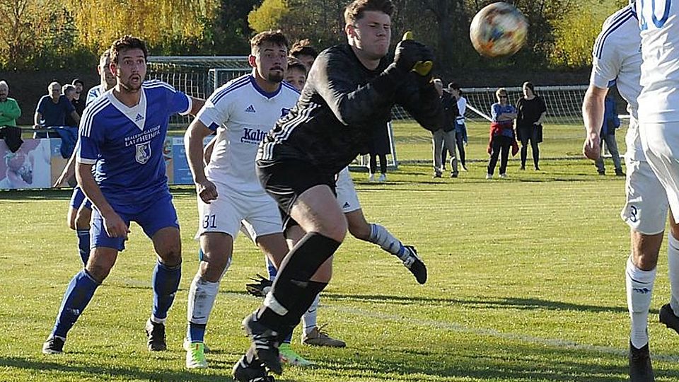 Torhüter Laurin Sommer hat sich beim TSV Bobingen einen Stammplatz erobert und will im Spitzenspiel gegen den VfL Kaufering seinen Kasten sauber halten.