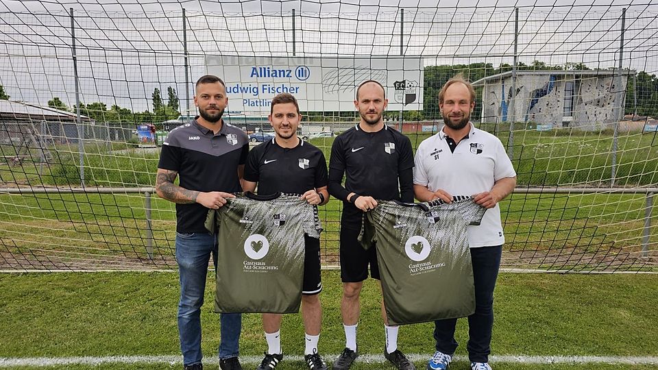 Von links nach rechts: Vadim Gordienko, Metin Calcali, Artem Schneider, Karl-Heinrich Stern