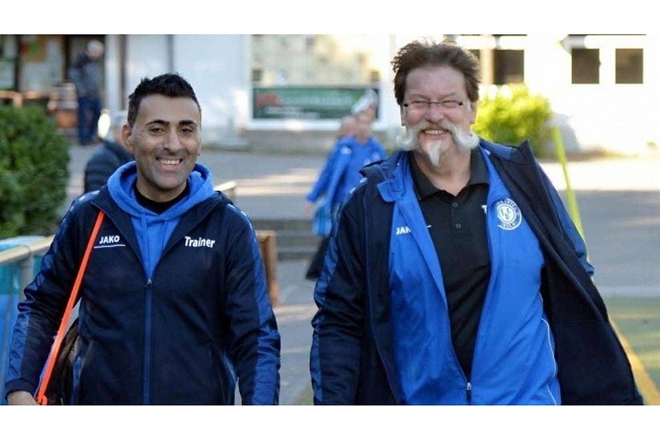 Das erfolgtreiche Trainerduo Ali Meybodi (li) und Peter Mauß wird den FC Pesch auch in der Mittelrheinliga betreuen - Foto: Herhaus