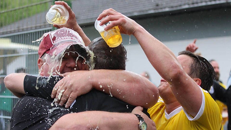 Party On! Wer feiert in dieser Saison in den südhessischen Spielklassen den Aufstieg? Symbolfoto: Bohla