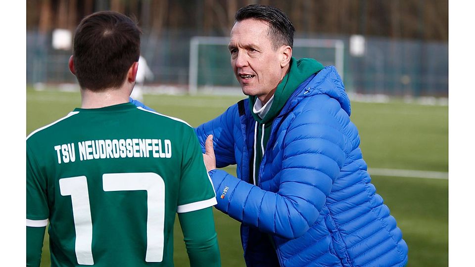 TSV-Coach Werner Thomas muss seine Aufstellung ein wenig umstellenF: Kolb