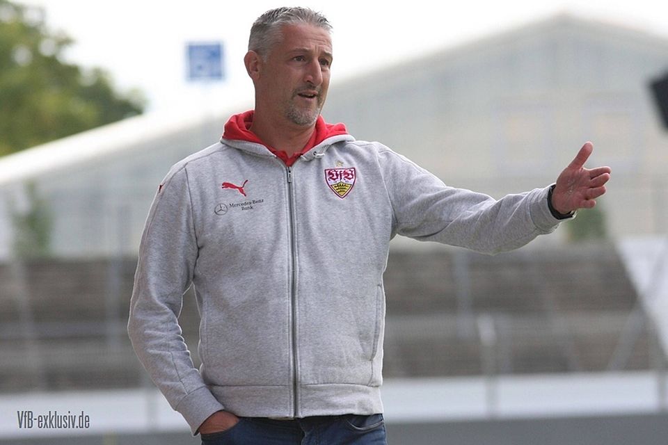 Bemängelt die Effizienz vor dem Tor: Jürgen Kramny hadert mit der Chancenverwertung des VfB II. F: Lommel Bemängelt die Effizienz vor dem Tor: Jürgen Kramny hadert mit der Chancenverwertung des VfB II. F: Lommel