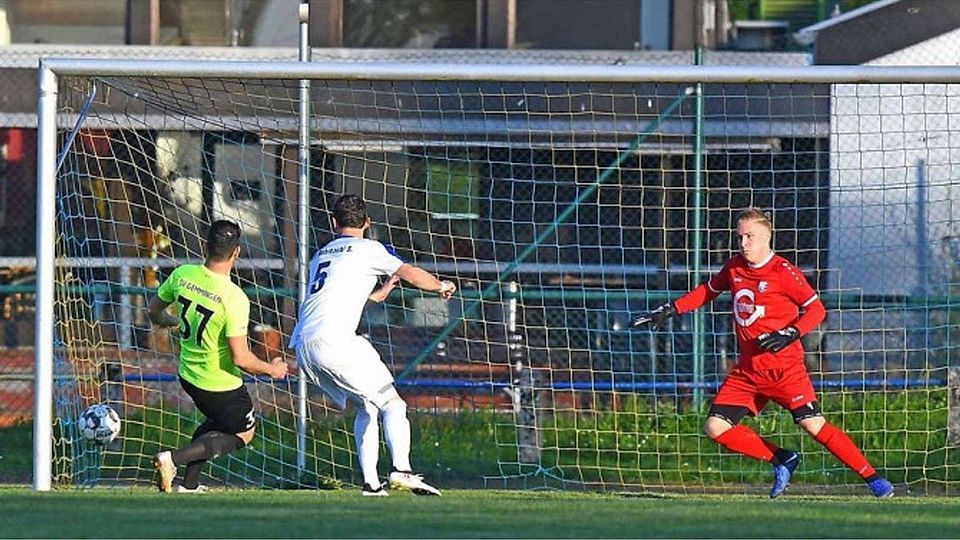 Mit diesem Tor zum 1:0 gegen Rohrbach/S. machte der SV Gemmingen den Finaleinzug perfekt. F: Lörz
