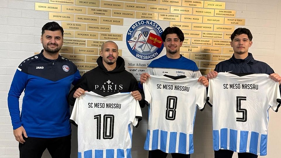 Wollen mit Meso den Aufstieg schaffen: Markus Bozan, Jerome Clemens, Lionel Ochana und Leonardo Kusch