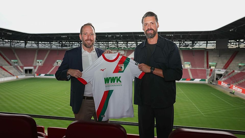 Trainerlösung gefunden: Geschäftsführer Michael Ströll (l.) mit Wagner.